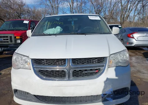 2016 Dodge Grand Caravan Sxt z USA, uszkodzony, nr VIN 2C4RDGCG2GR375210